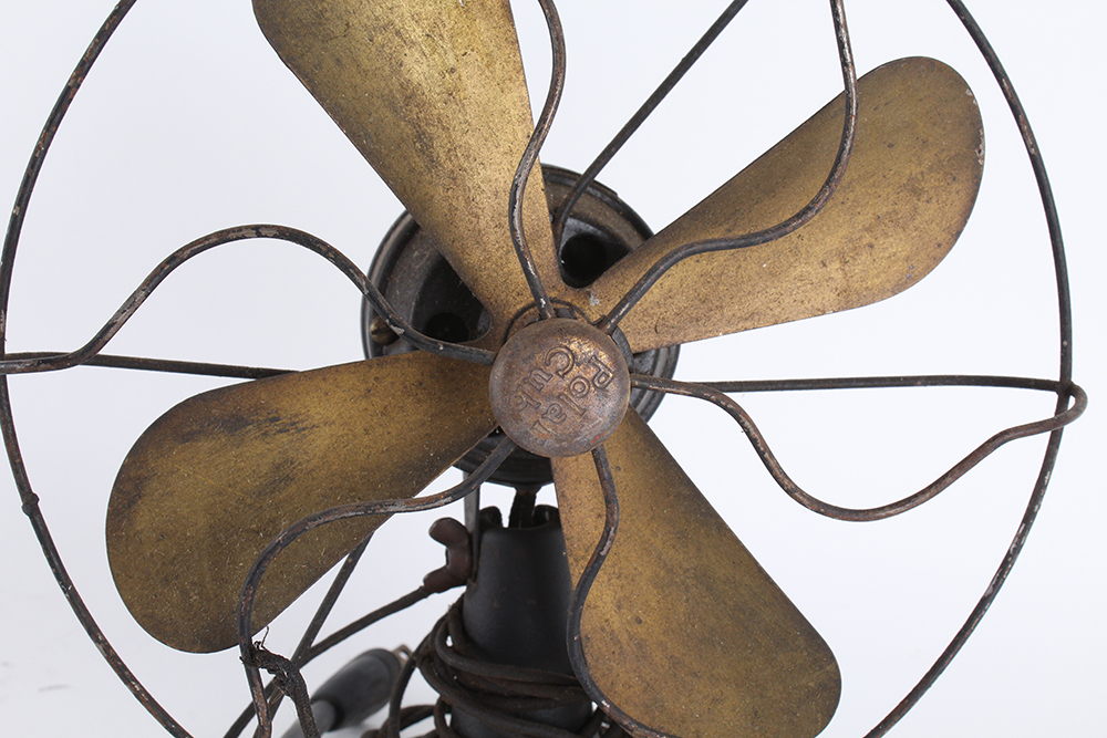 Small Vintage Polar Cub Fan