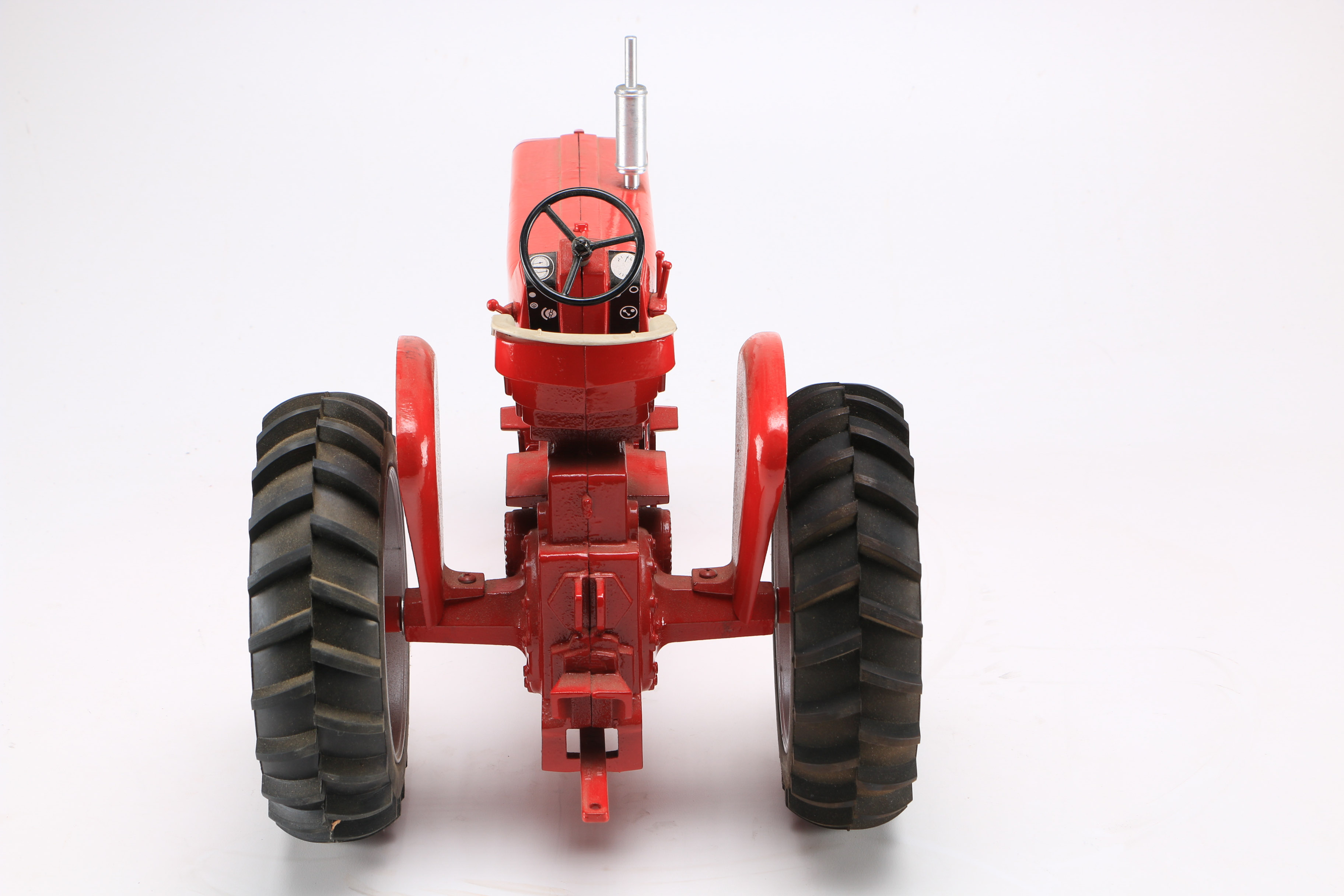 Farmall 806 Diesel  Die-Cast Tractor