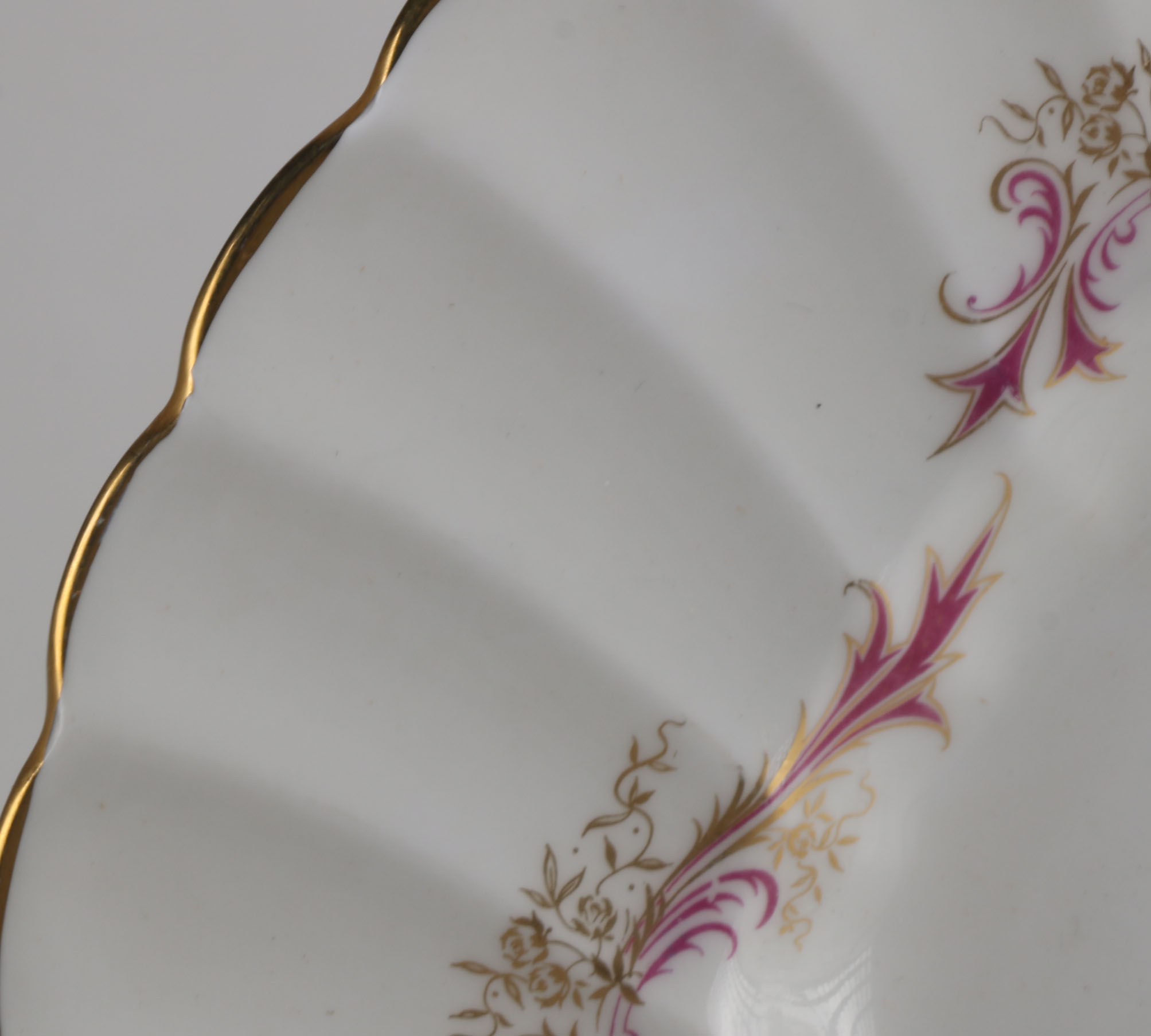 Tuscan Fine Bone China "Sandringham" China Set