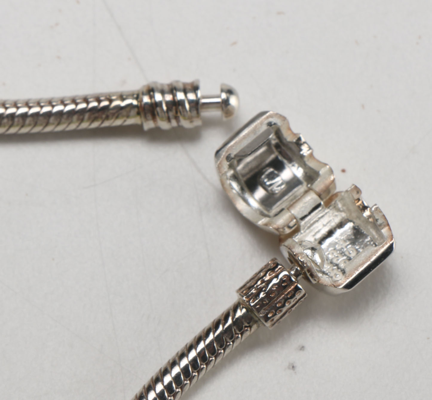 Chamilia Silver Tone Snap Charm Bracelet