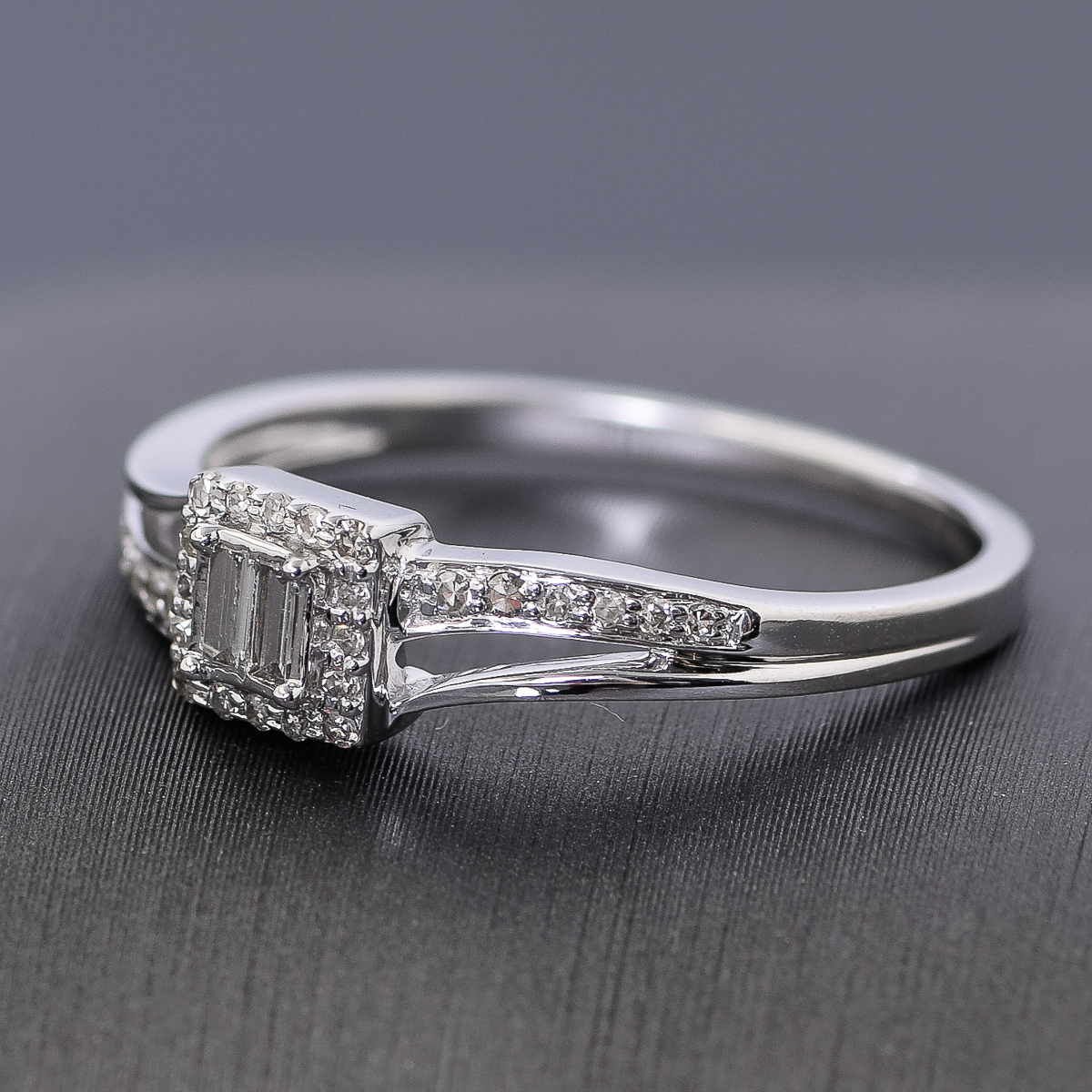 10K White Gold 0.16 CTW Diamond Bridge Ring