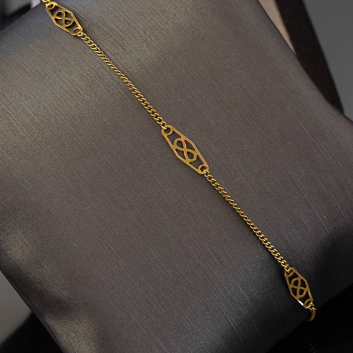 14K Yellow Gold Bracelet