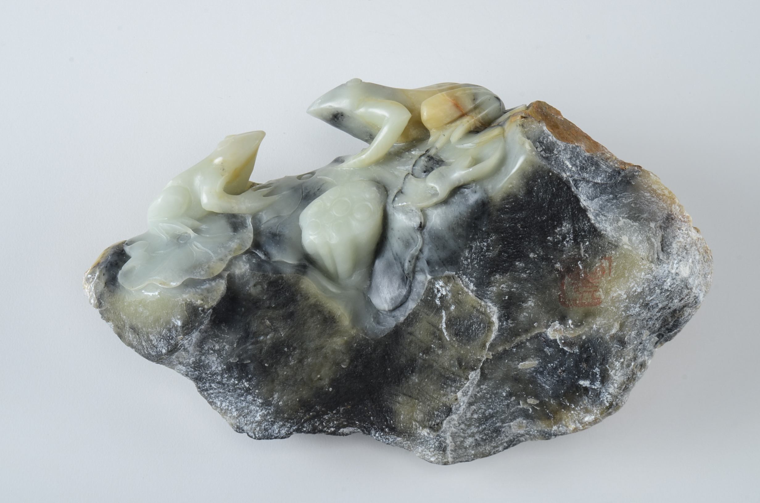 Chinese Carved Green Serpentine Frog Sculpture on Base