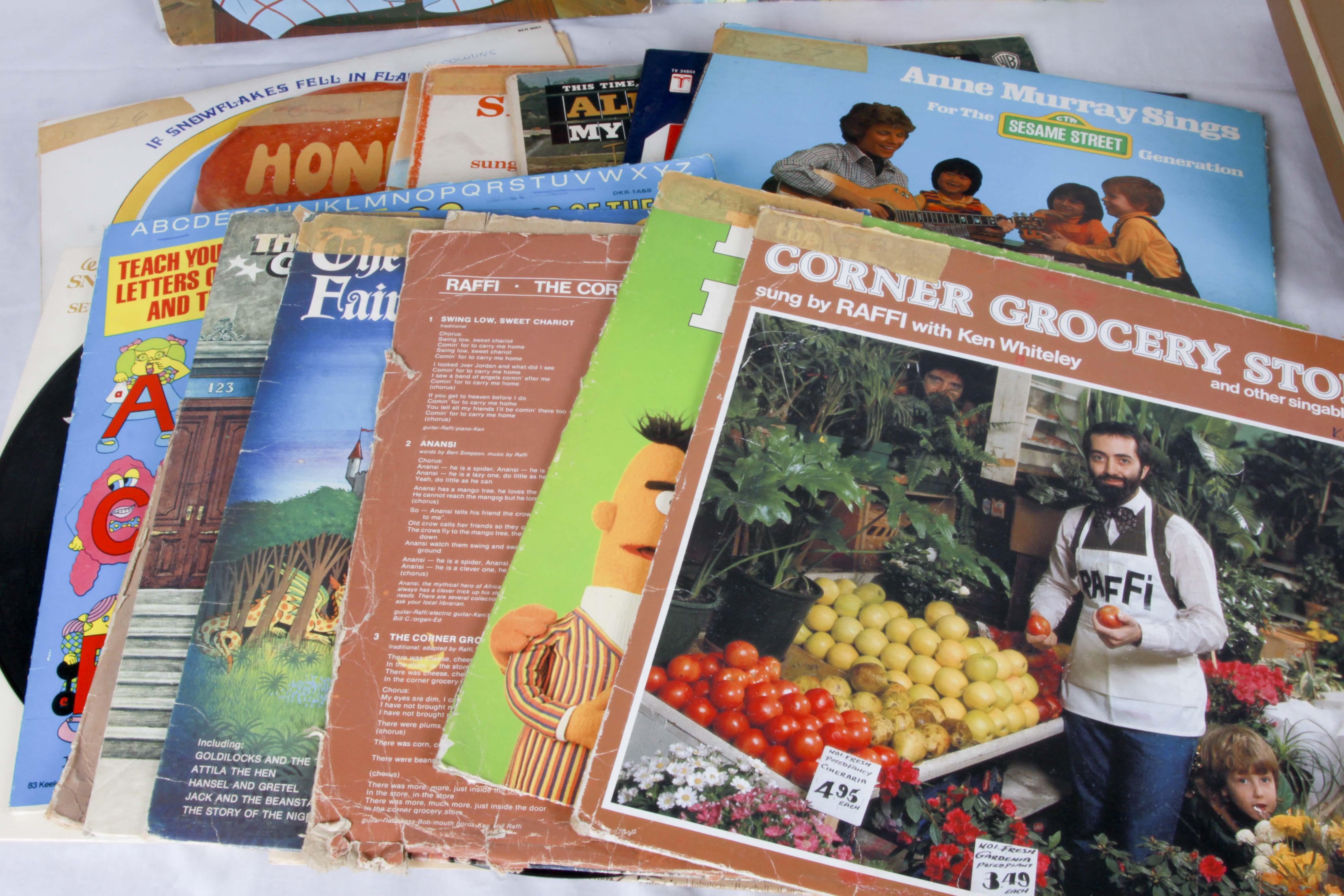 Fisher Price Classic Carry-Go Phonograph Player with Records