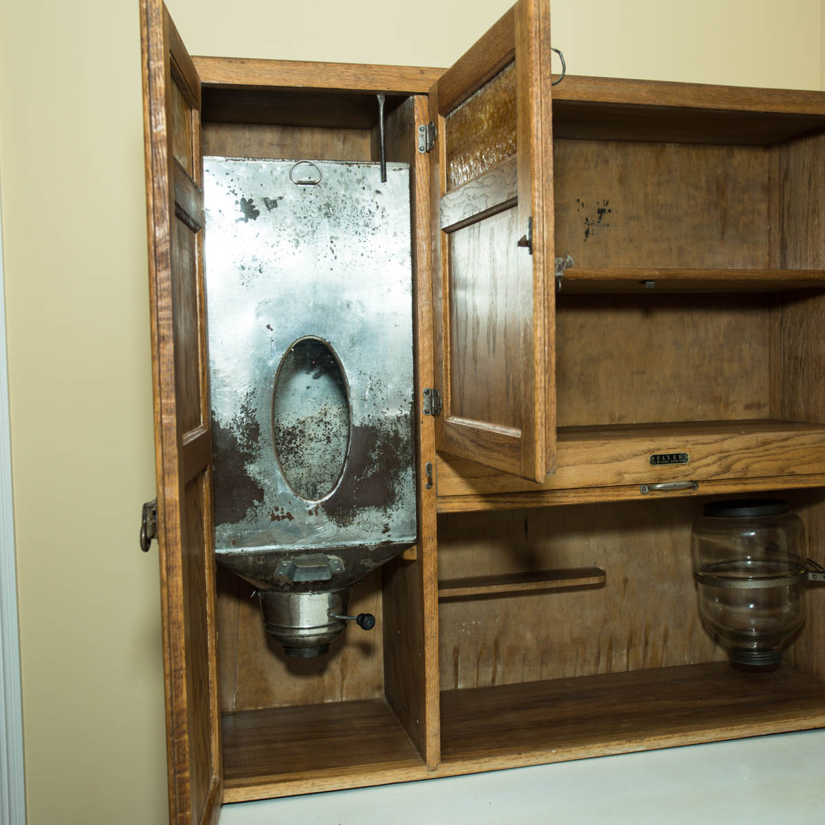 1920's Hoosier Style Seller's Kitchen Cabinet