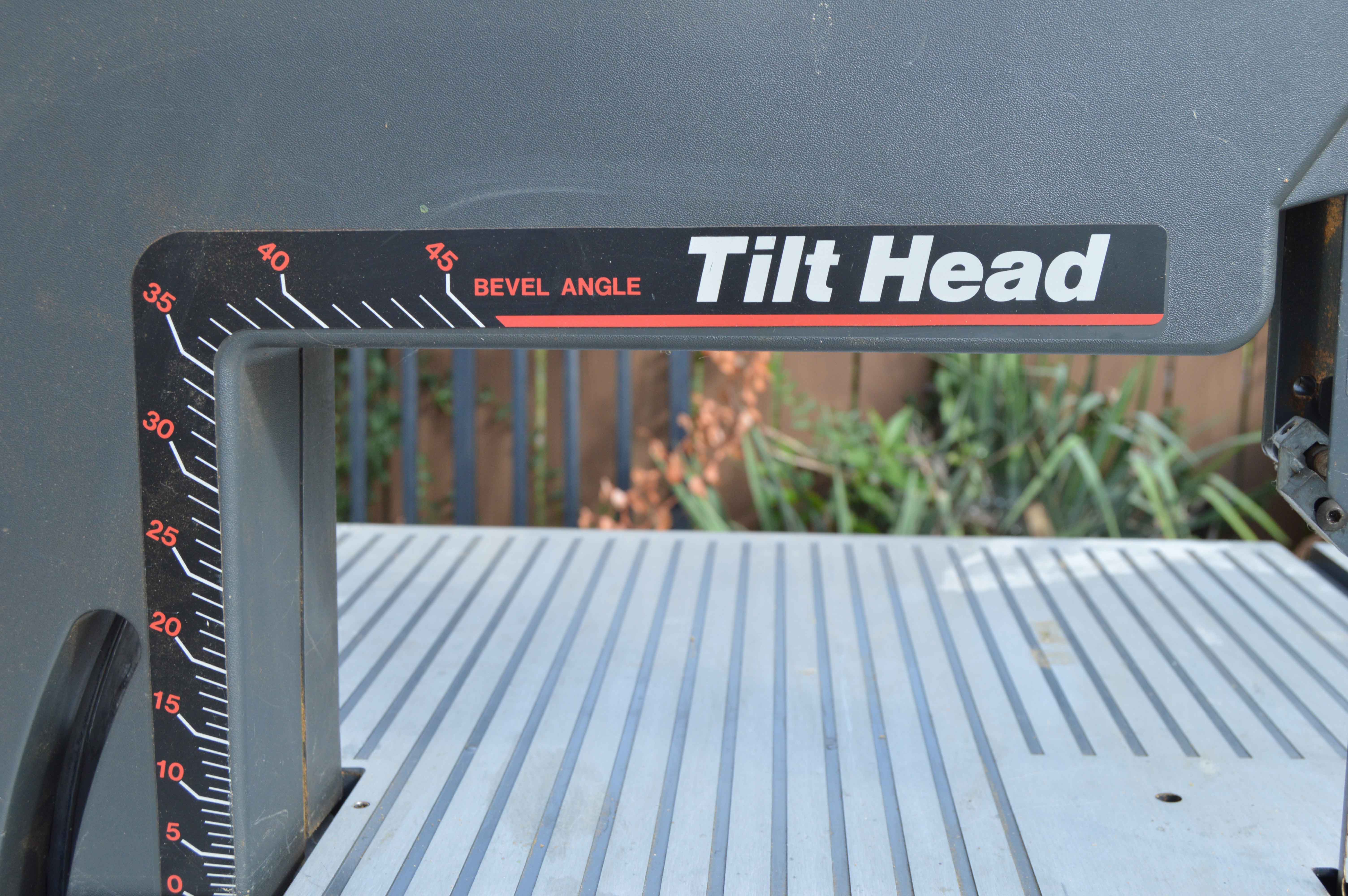 Craftsman 12" Two Speed Band Saw with Table