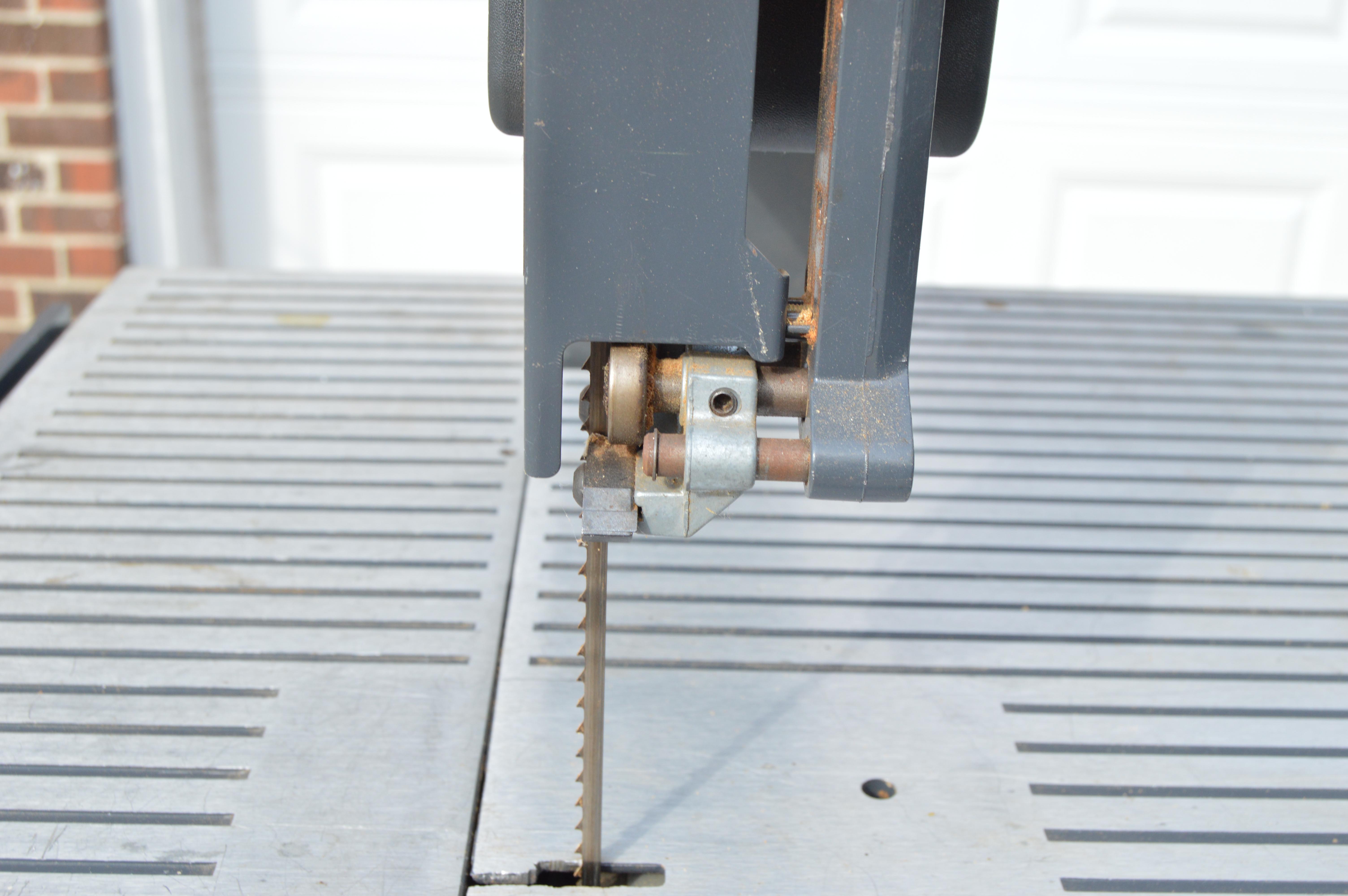 Craftsman 12" Two Speed Band Saw with Table