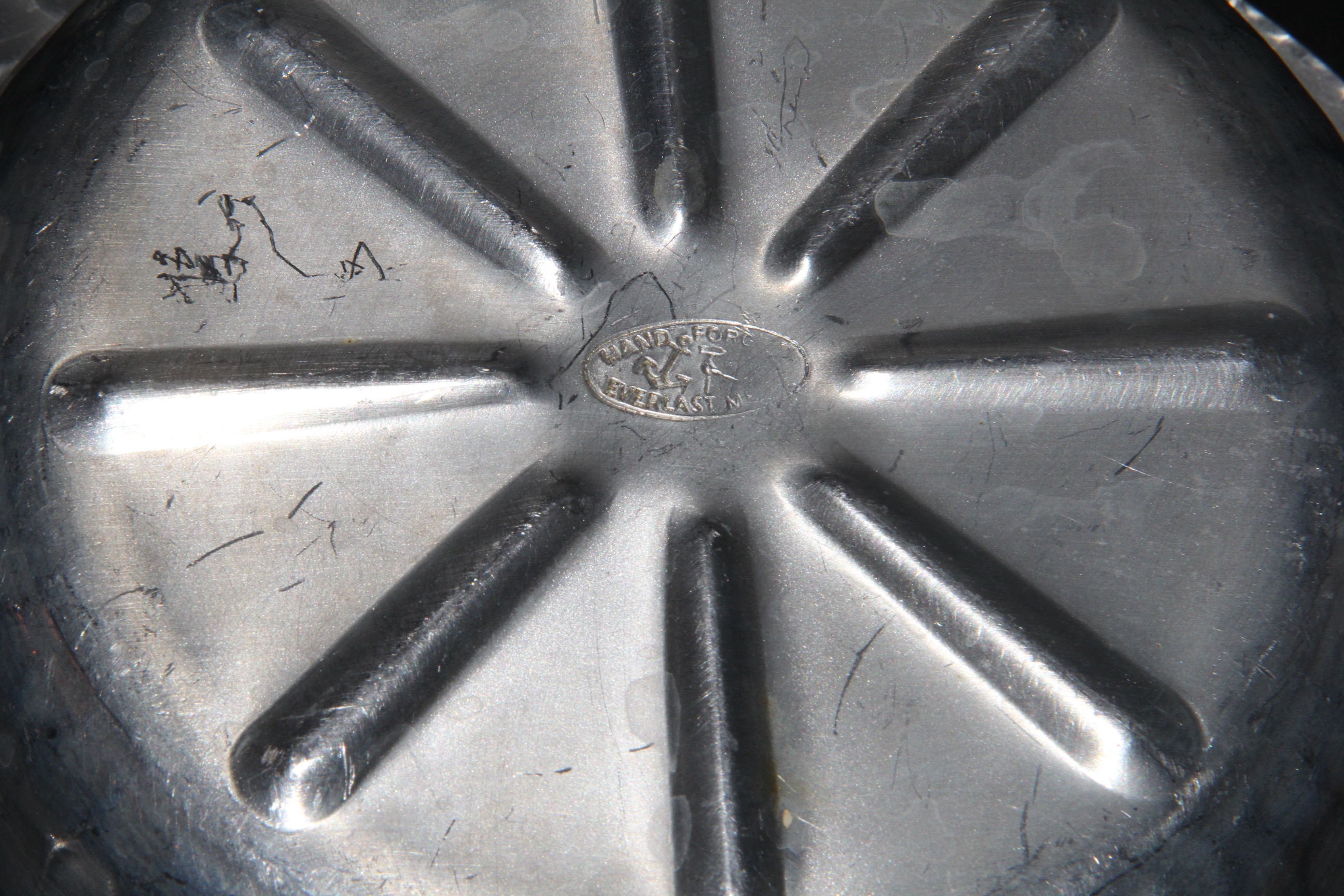 Vintage Everlast Hammered Aluminum Dish With Rabbit Serving Tray