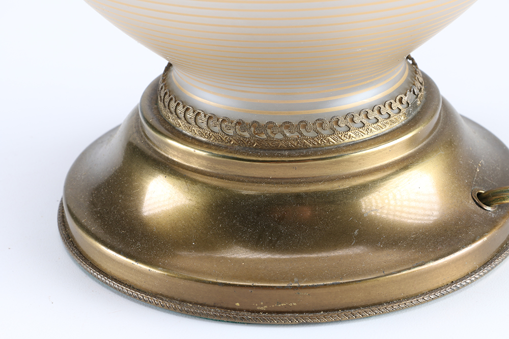 Vintage Frosted Glass Floriform Table Lamp