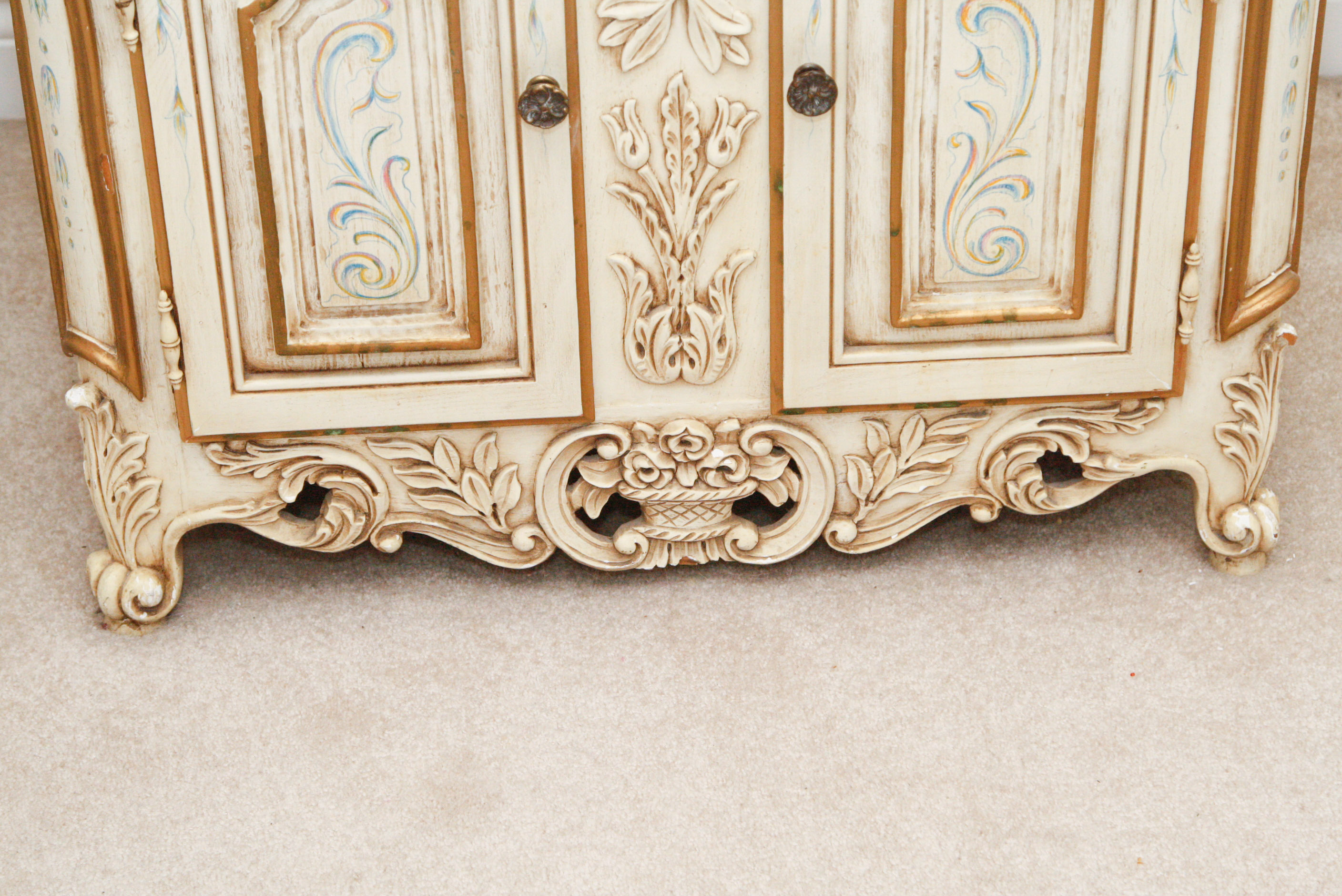 Louis XV Painted by Karges Furniture Company EBTH