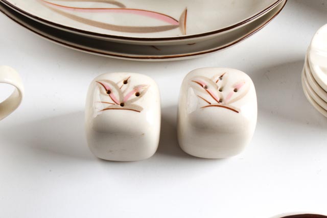 Vintage Winfield "Dragon Flower" China