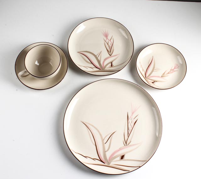 Vintage Winfield "Dragon Flower" China