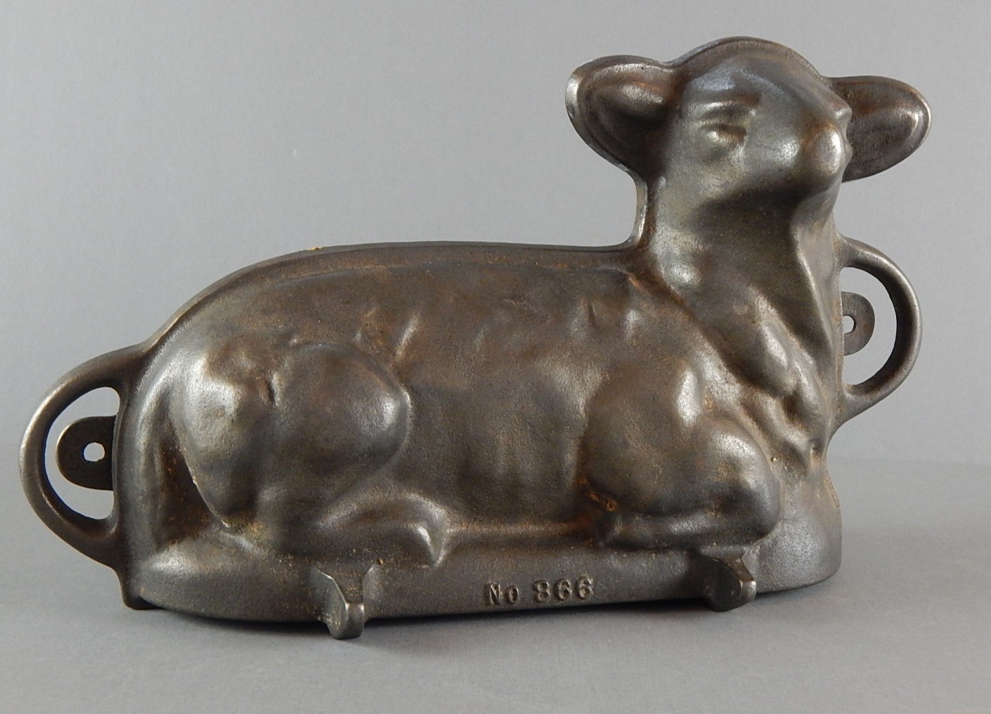 Vintage Griswold Cast Iron Lamb Cake Mold