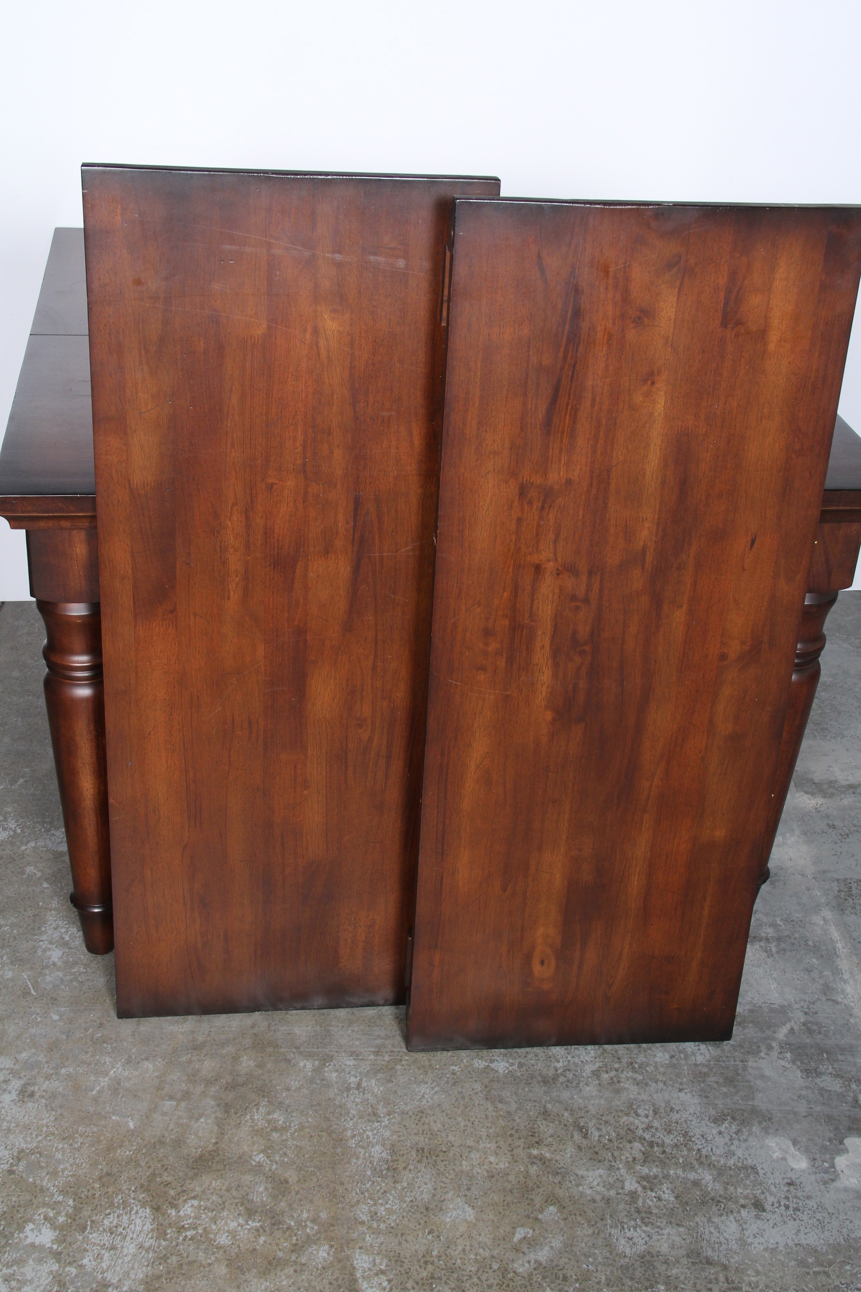 Pottery Barn Expandable Dining Table