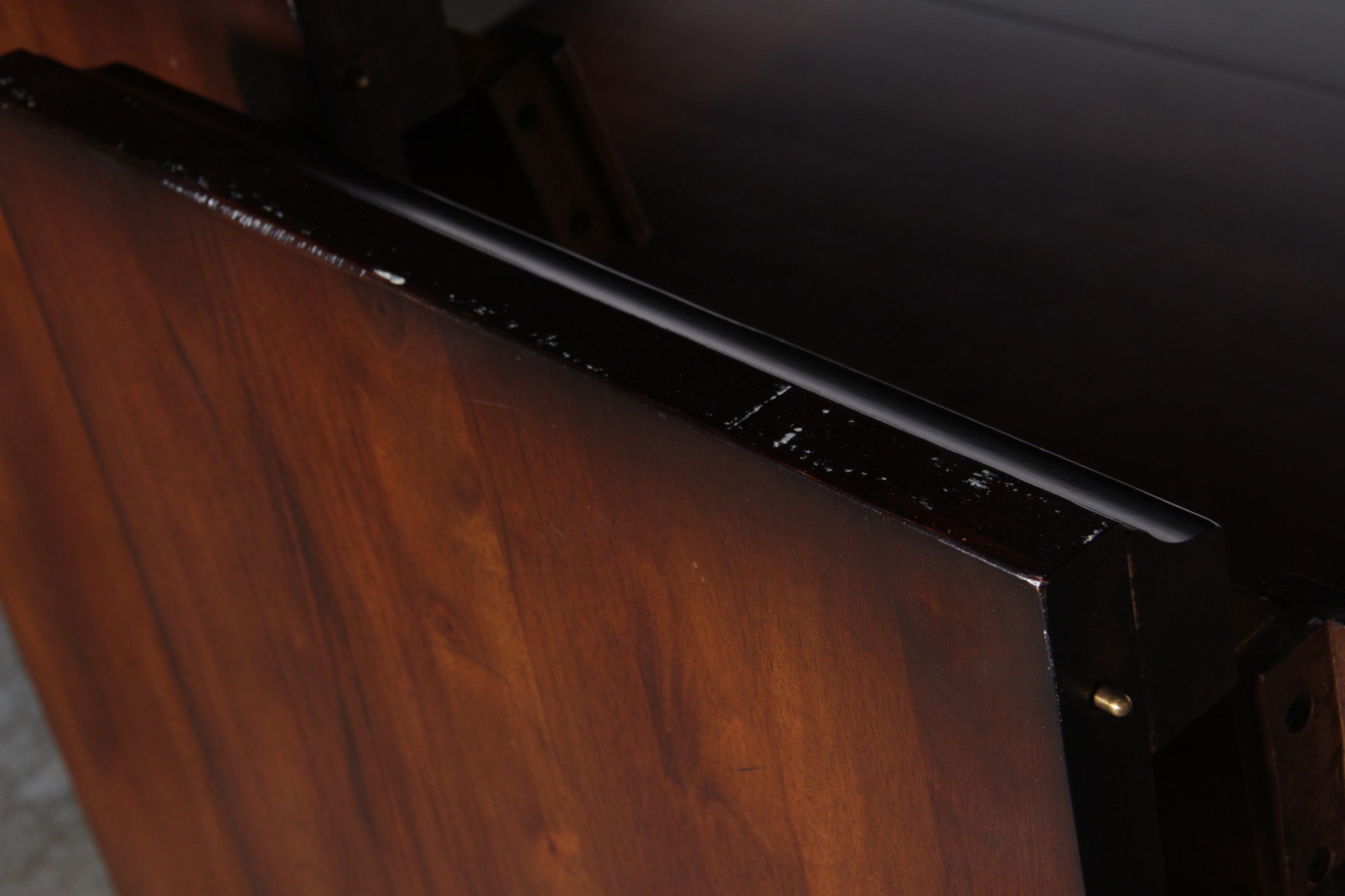 Pottery Barn Expandable Dining Table