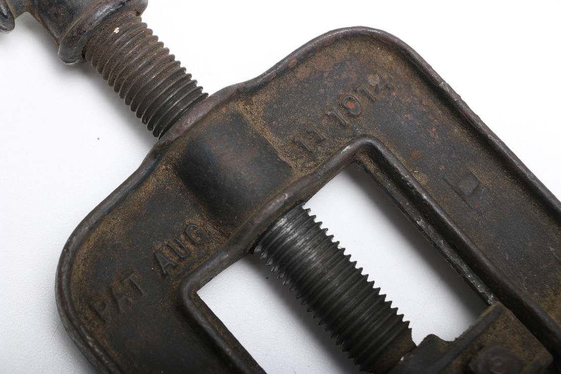 1914 Antique Reed Iron Vice