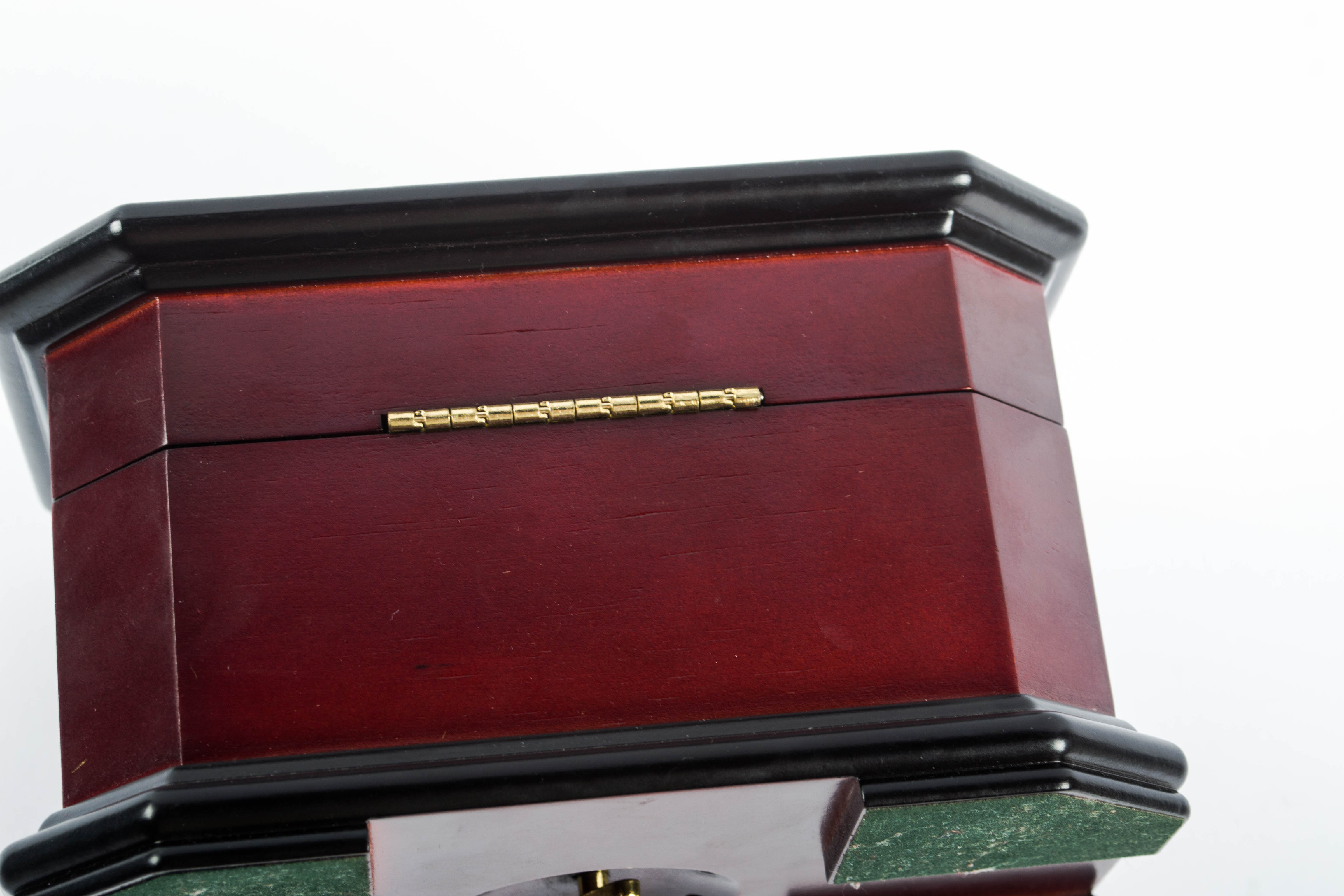 Thomas Kinkade's Holiday Merriment Music Box