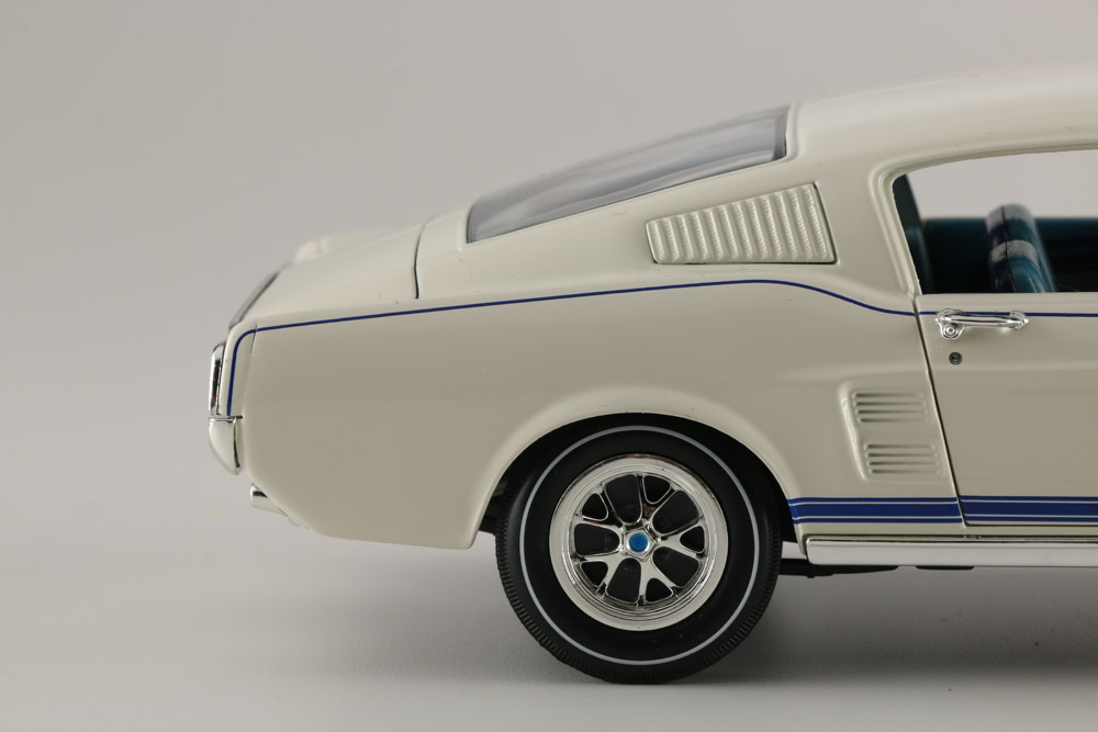 Assortment of Classic Ford Mustang Fastback Die-cast Cars