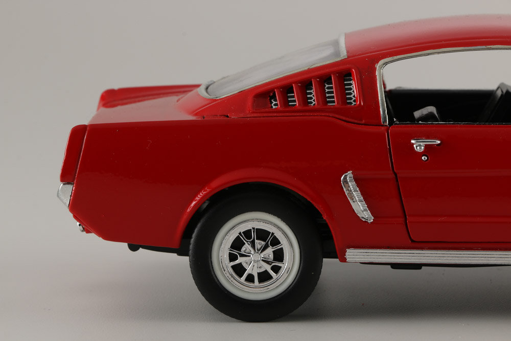 Assortment of Classic Ford Mustang Fastback Die-cast Cars