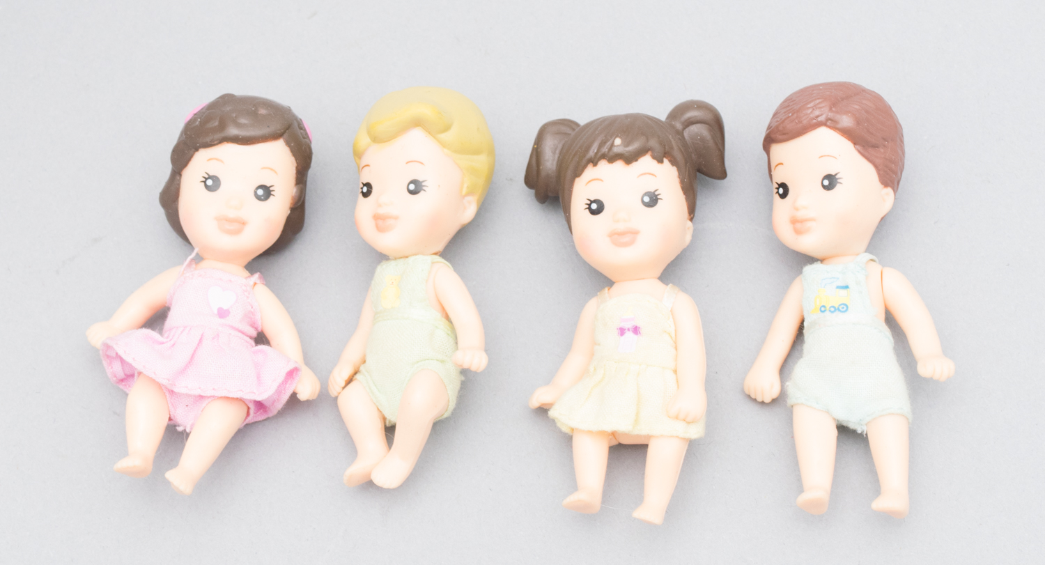 5-Sies Playhouse, Carousel and Dolls