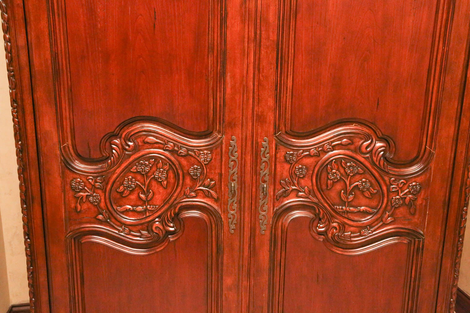 Hekman Furniture Company Entertainment Center