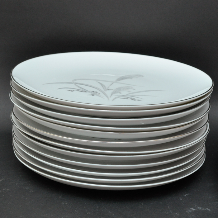 Wentworth China Eterna Shape Silver Wheat Dinnerware
