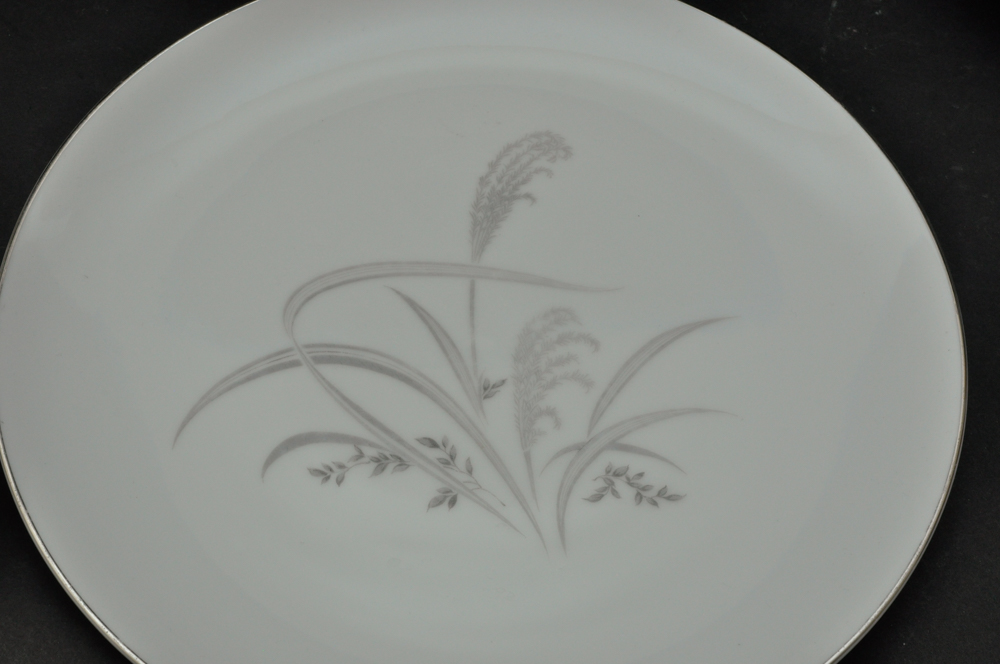 Wentworth China Eterna Shape Silver Wheat Dinnerware