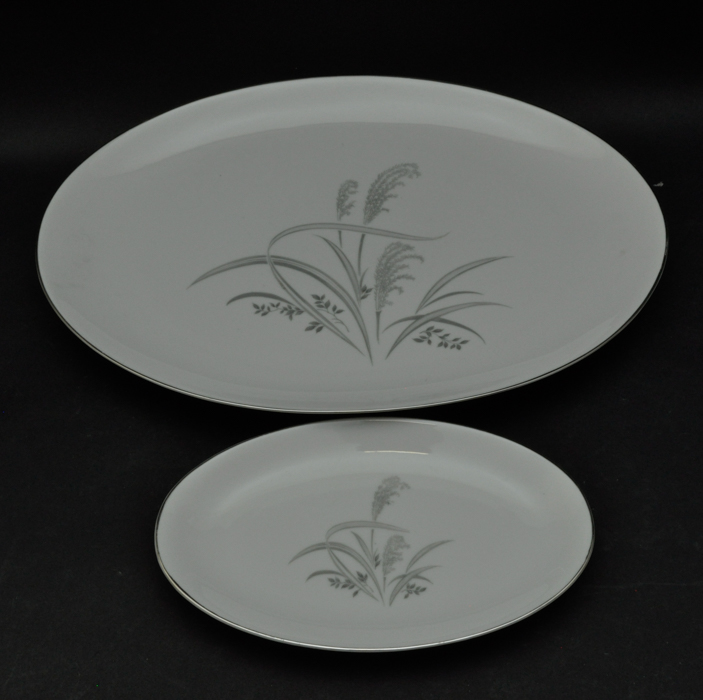Wentworth China Eterna Shape Silver Wheat Dinnerware