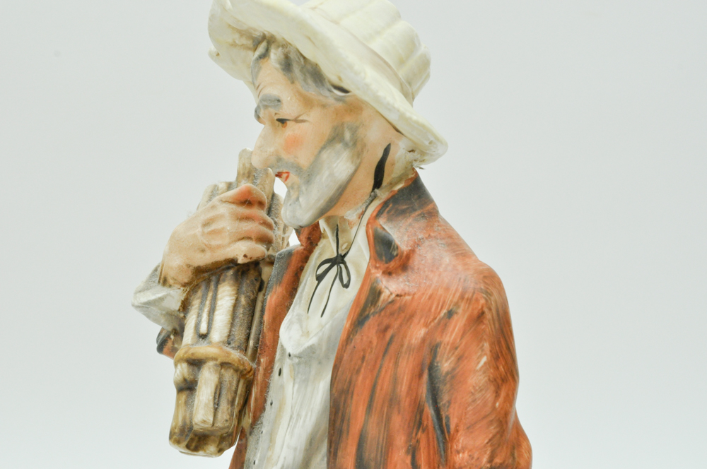 Pair of Norleans Figurines