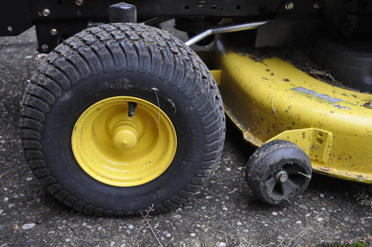 John Deere X300 Riding Mower