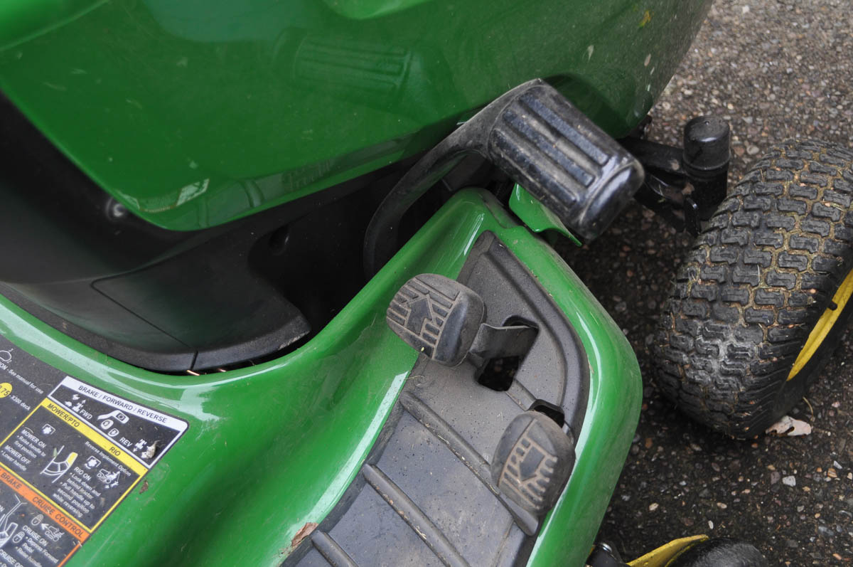 John Deere X300 Riding Mower