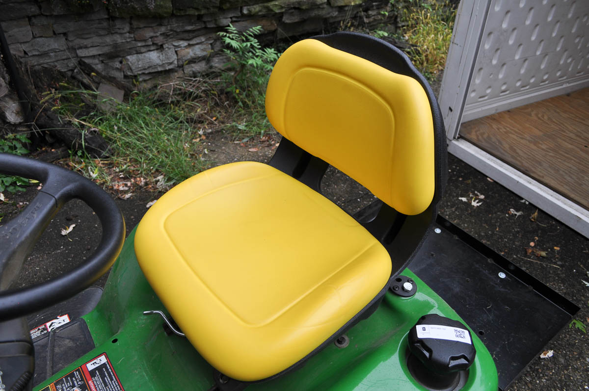 John Deere X300 Riding Mower