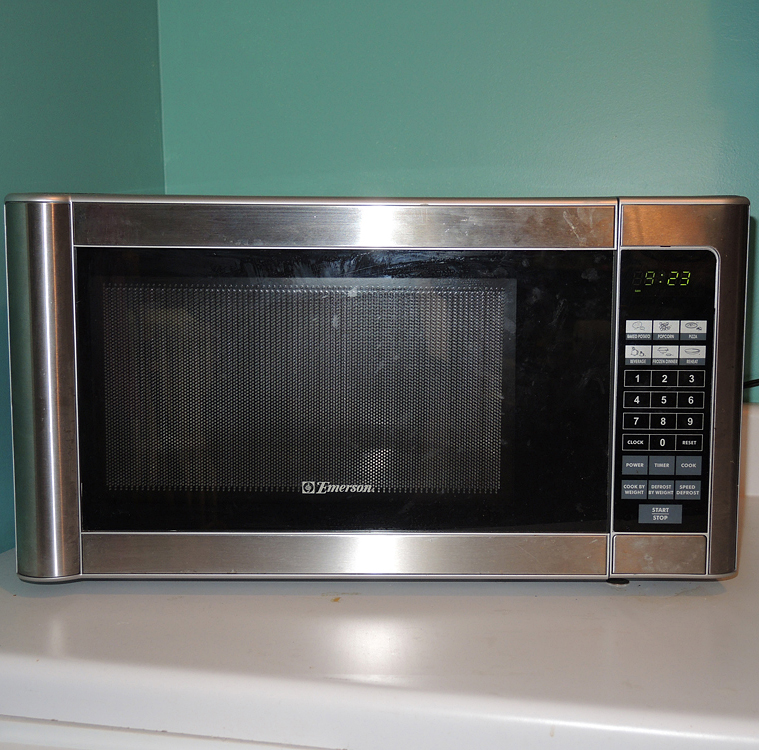 Emerson Model MW8119SB Microwave