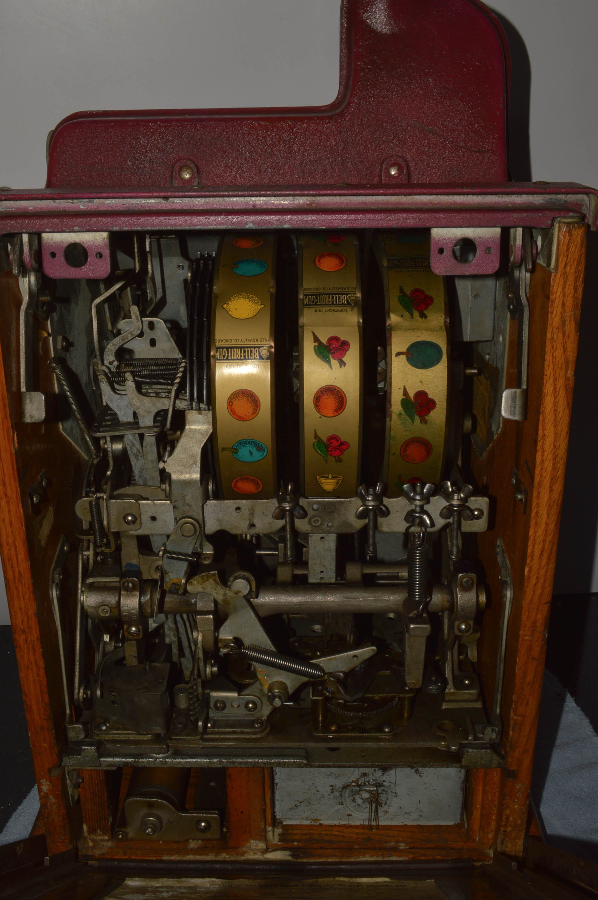 Mills "Bursting Cherry" Nickel Slot Machine