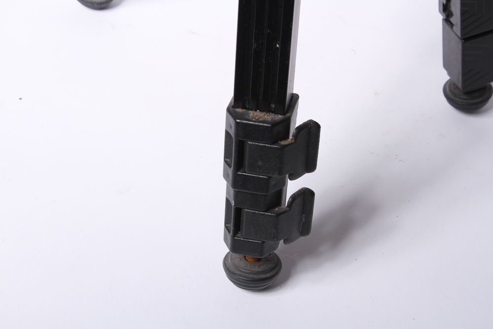 Minolta X-700 SLR Camera With Tripod