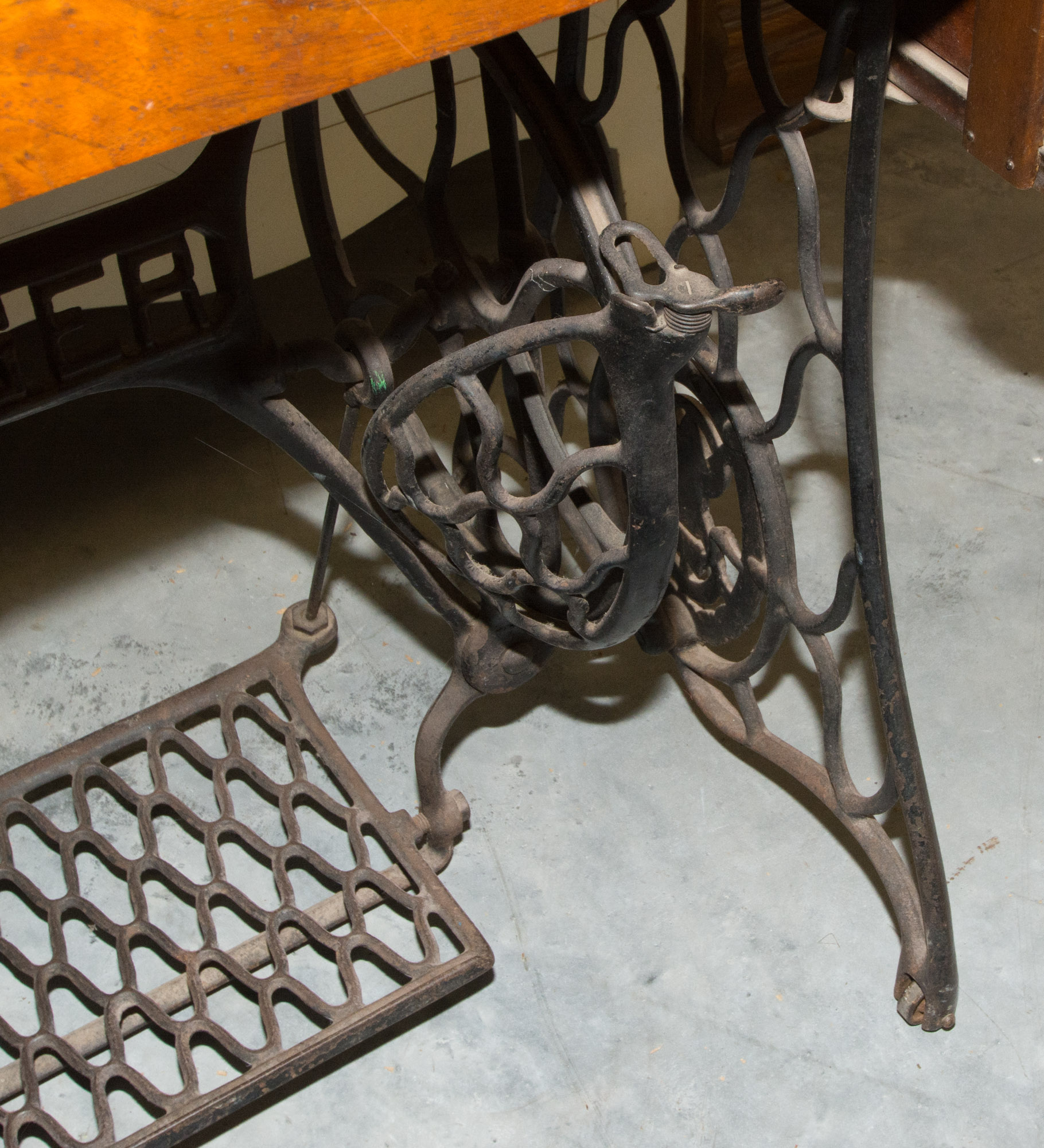 Vintage Singer Sewing Machine