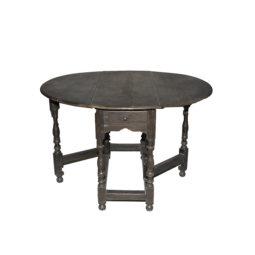 Early 19th Century English Gateleg Table