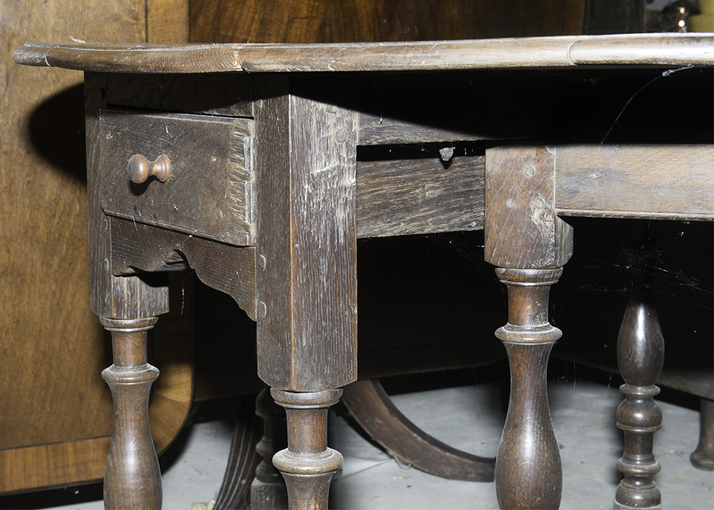 Early 19th Century English Gateleg Table