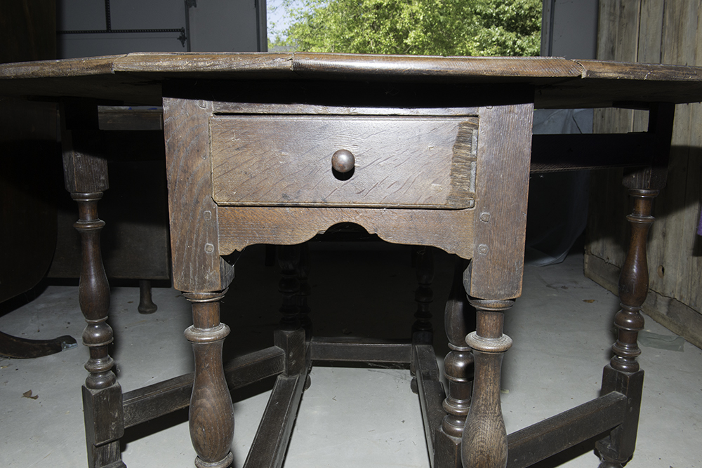 Early 19th Century English Gateleg Table