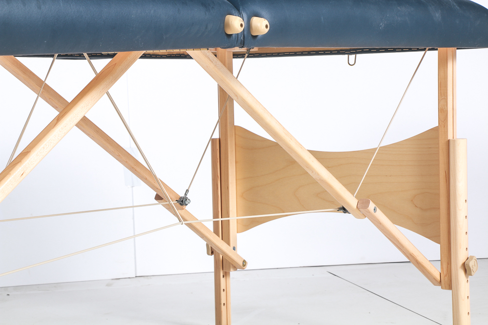 Earthlite Massage Table