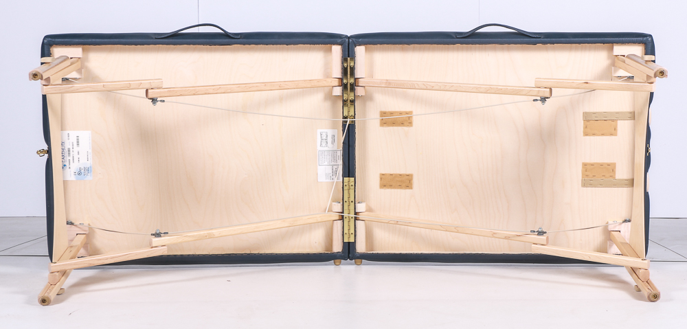 Earthlite Massage Table