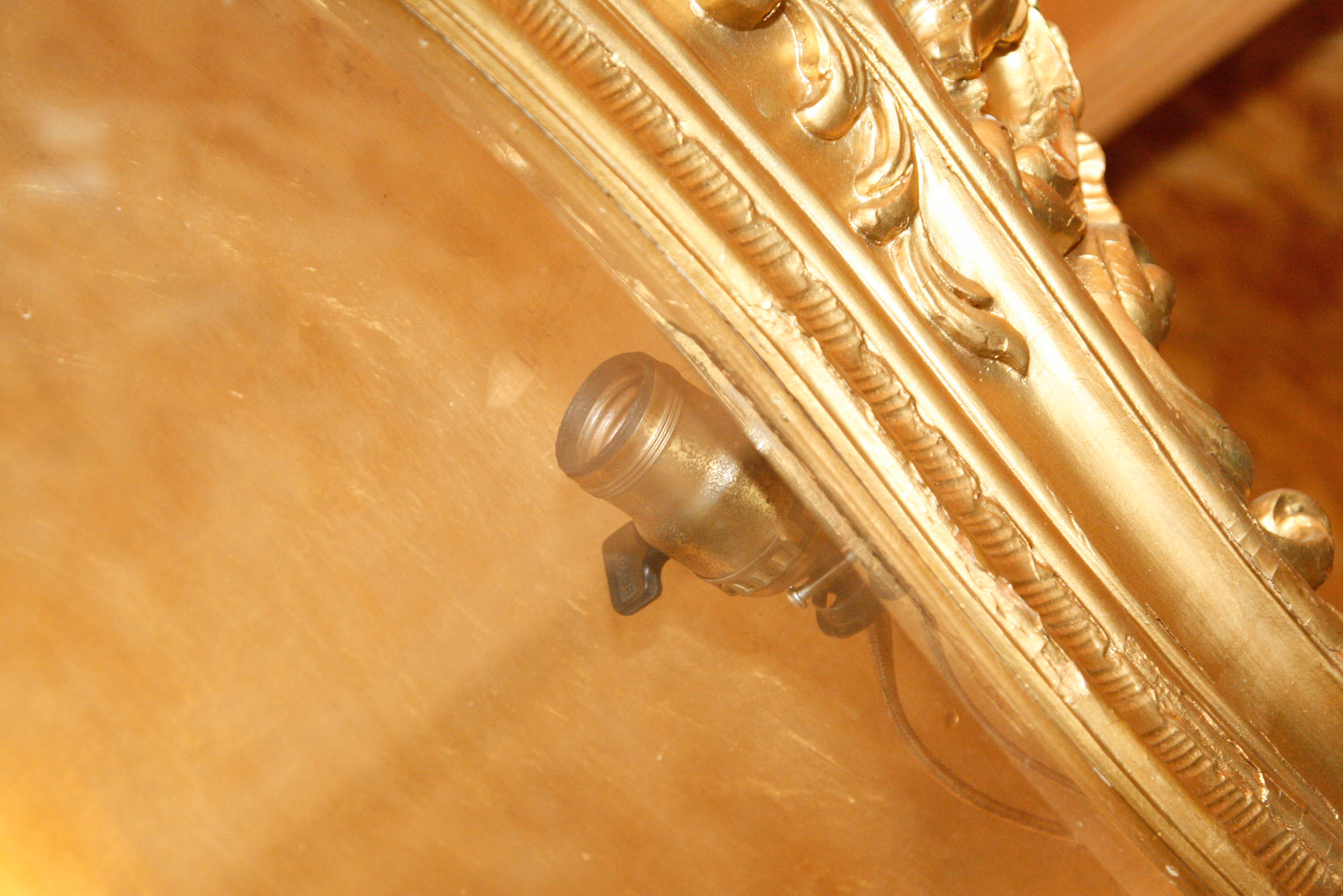 Louis XV Rococo Revival Style Lighted Gilt Vitrine