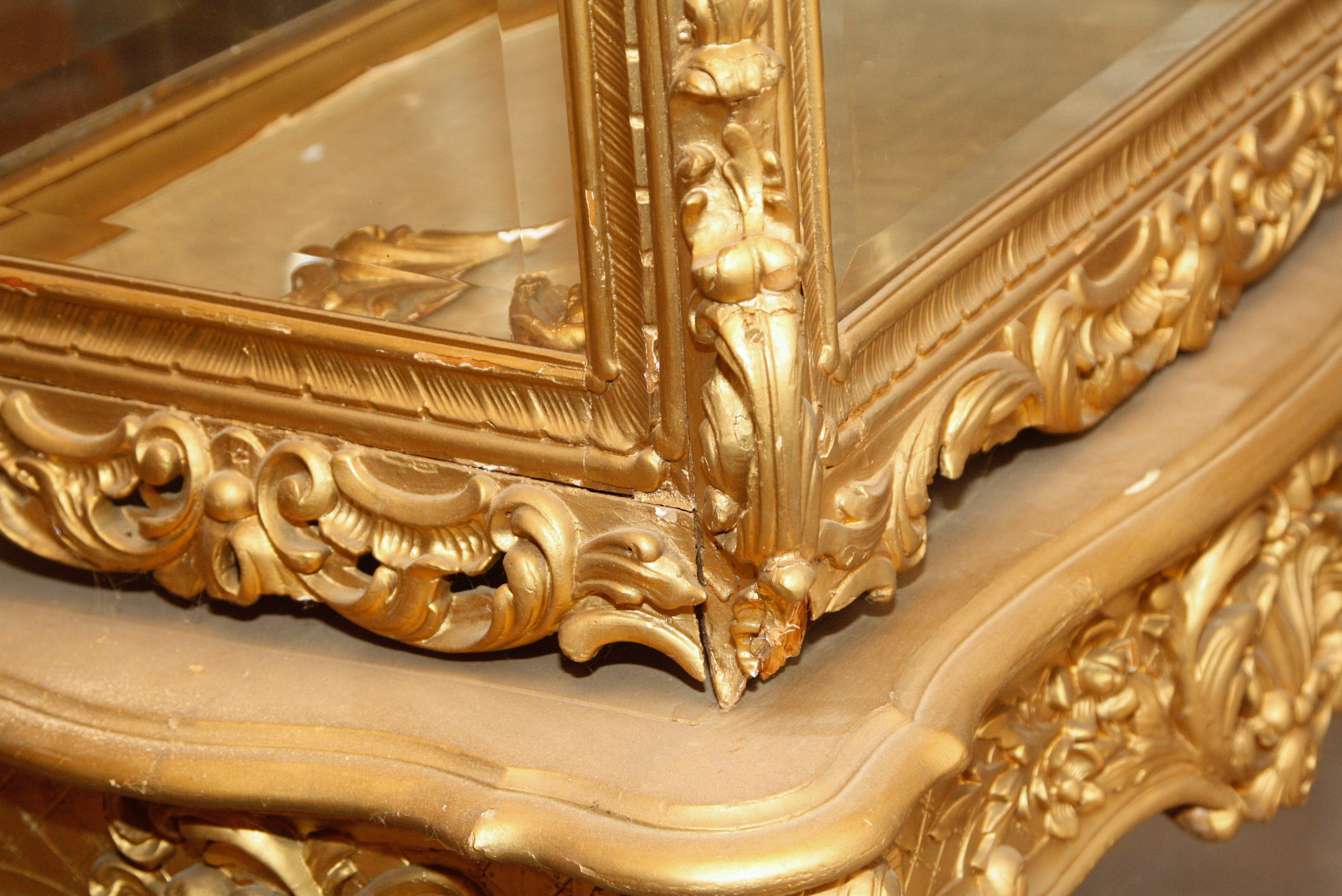 Louis XV Rococo Revival Style Lighted Gilt Vitrine