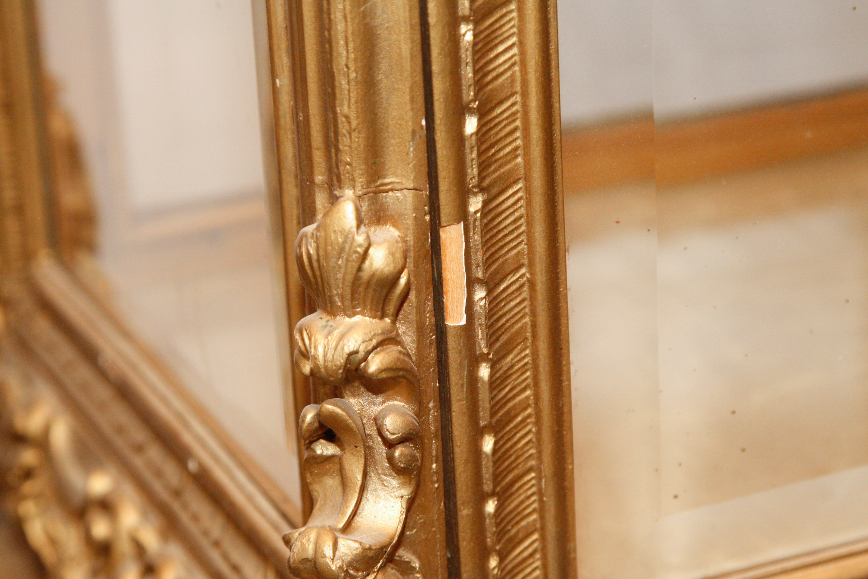 Louis XV Rococo Revival Style Lighted Gilt Vitrine