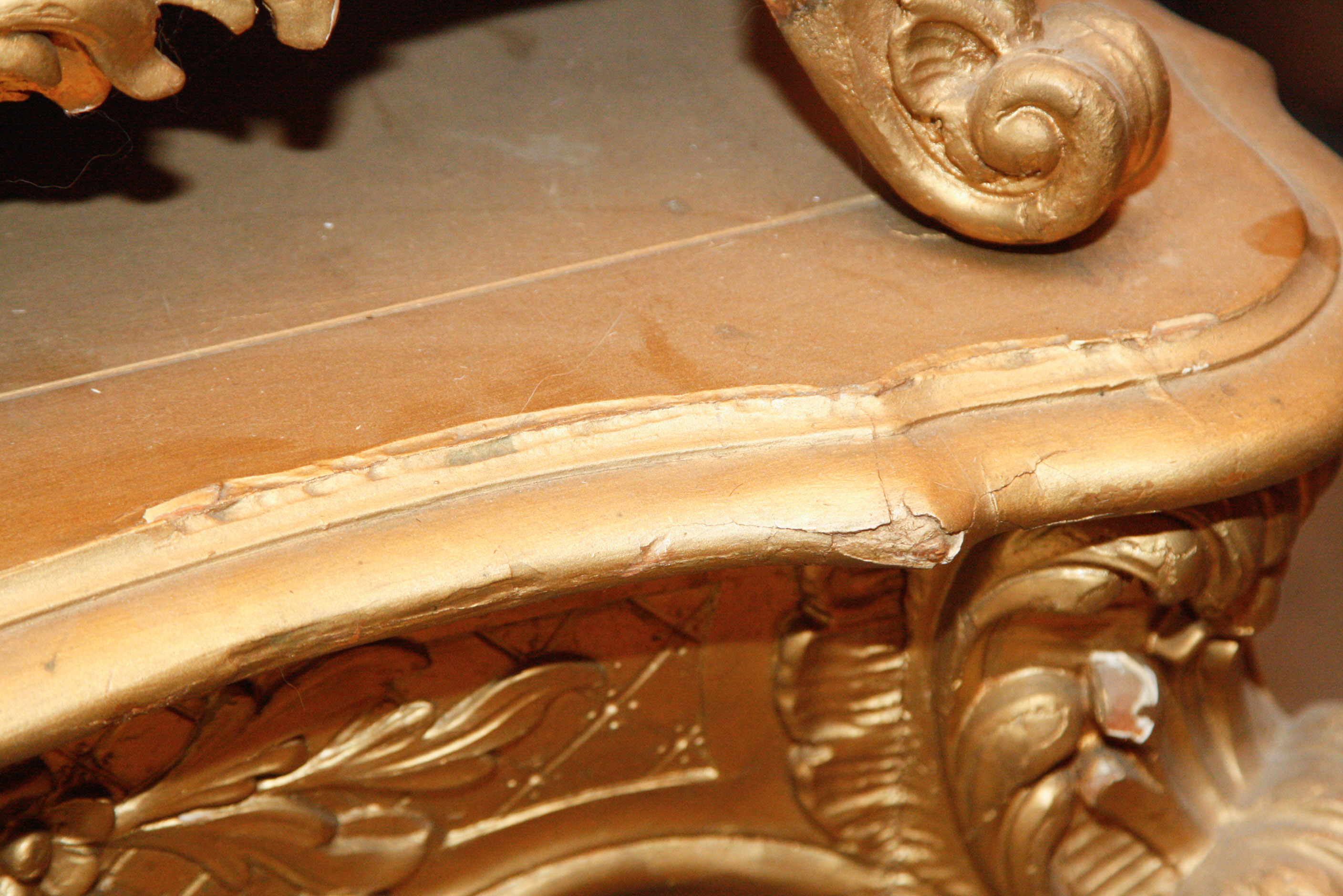 Louis XV Rococo Revival Style Lighted Gilt Vitrine