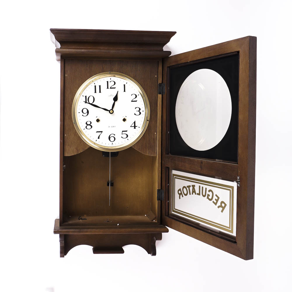 Daekor "Regulator" 31-Day Clock