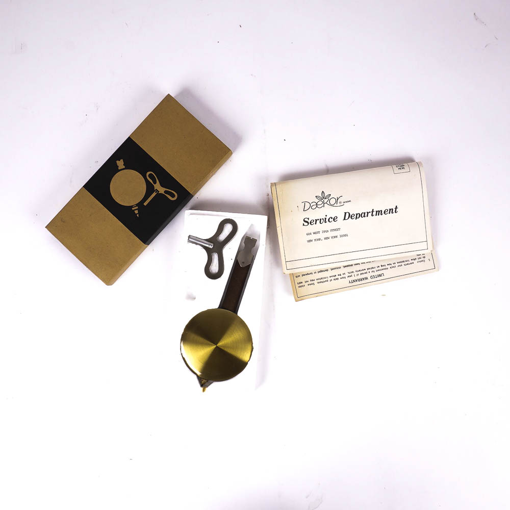 Daekor "Regulator" 31-Day Clock