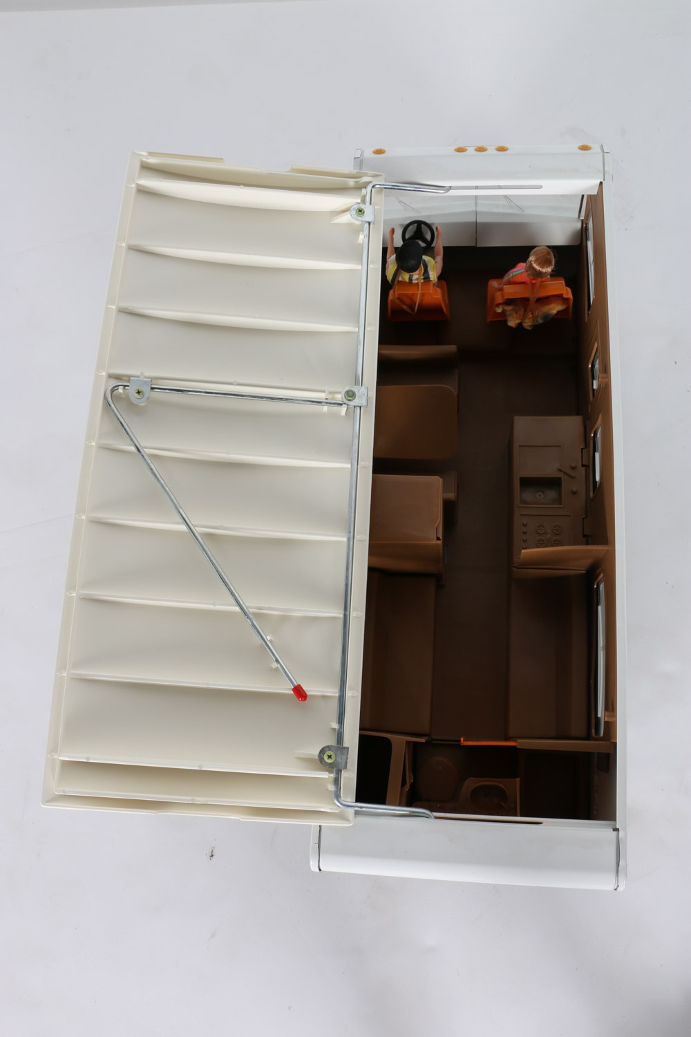 Tonka Winnebago Indian Camper