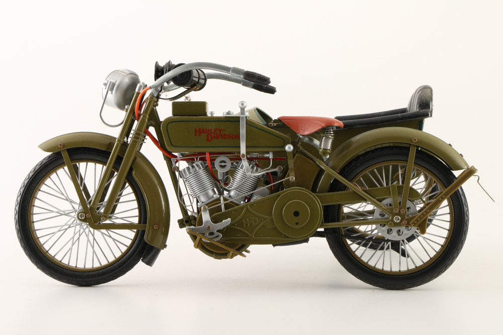1917 Harley Davidson Motorcycle with Sidecar Die-Cast
