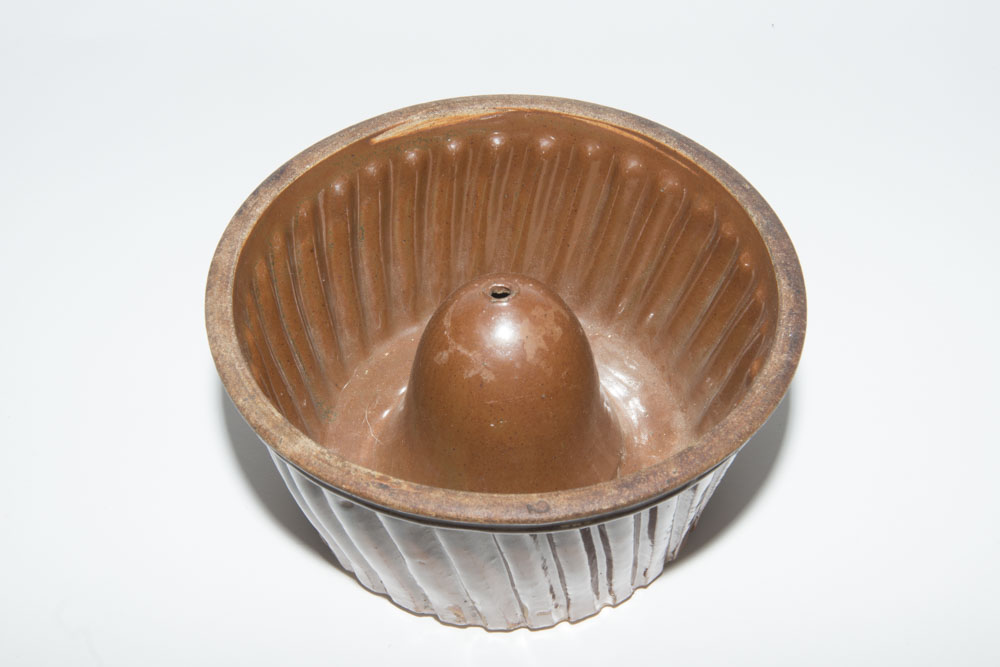 Early American Brown Pottery Mold